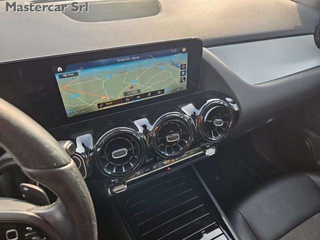 MERCEDES-BENZ GLA 180 GLA 180D Business Extra auto TG : GM513KY