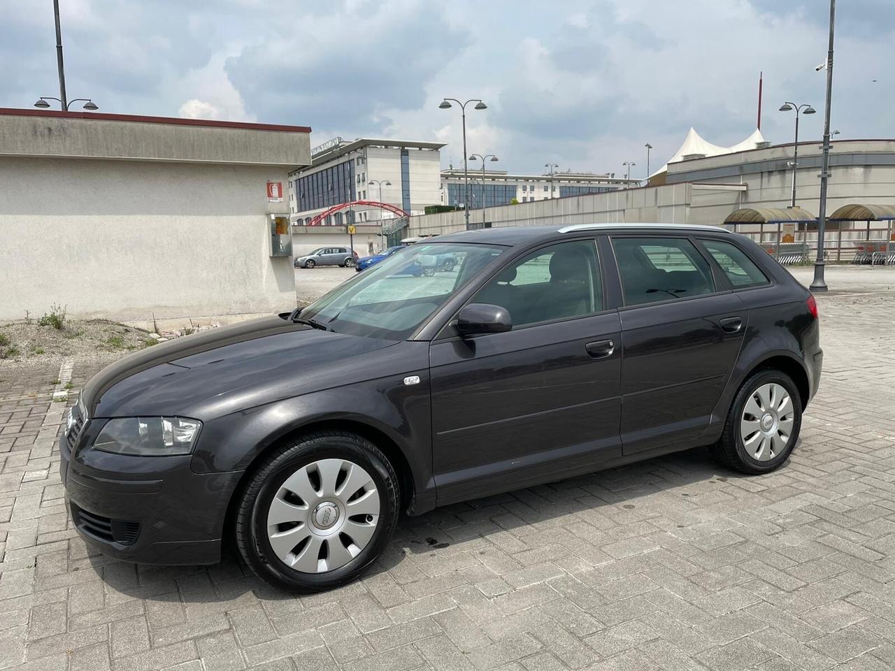Audi A3 SPB 1.9 TDI F.AP. Ambiente UNI.PRO