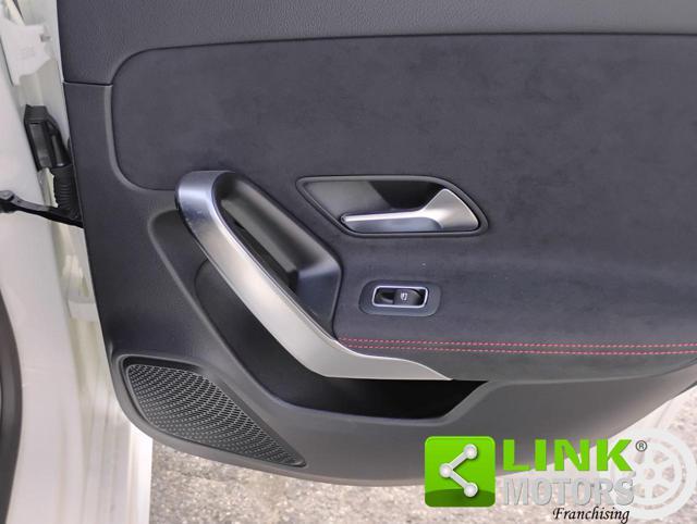 MERCEDES-BENZ A 200 Premium