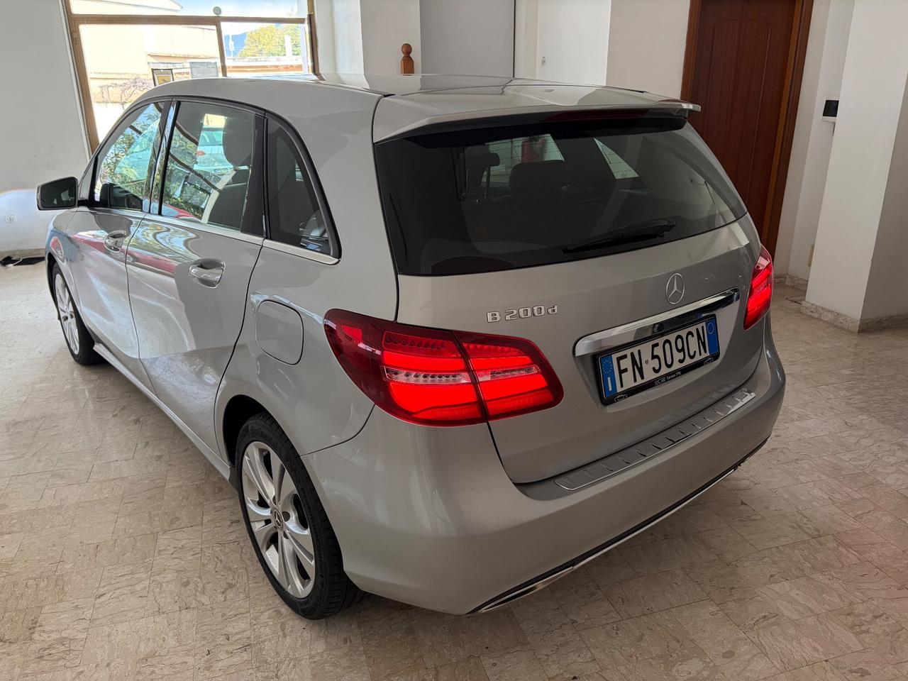 MERCEDES CLASSE B 200 D AUTOMATIC PREMIUM