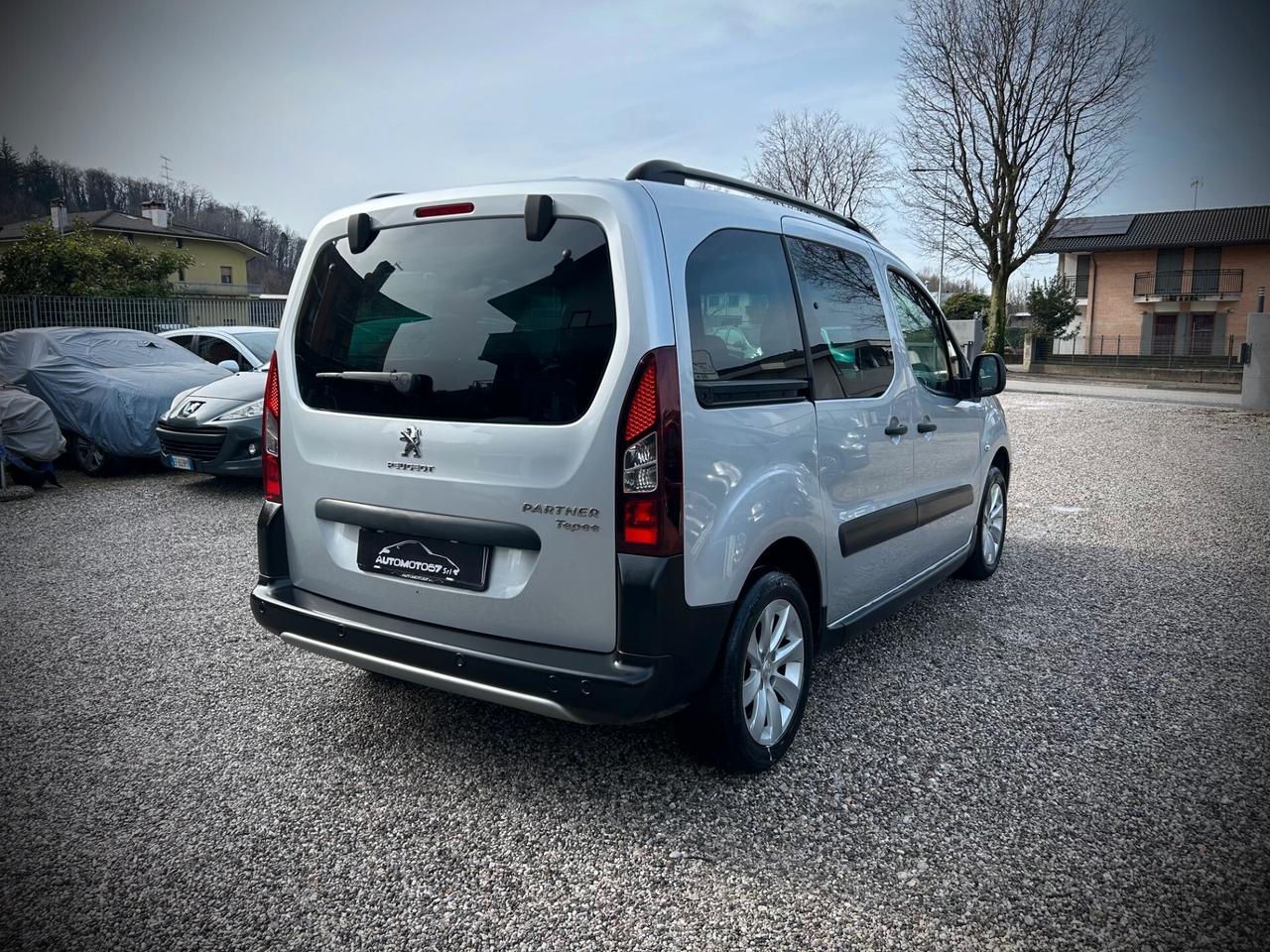 Peugeot Partner Tepee BlueHDi - Outdoor-UNIPROPRIETARIO