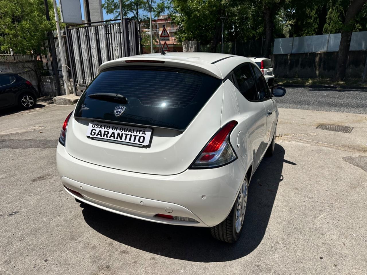 Lancia Ypsilon 1.2 69 CV 5 porte GPL Ecochic Gold