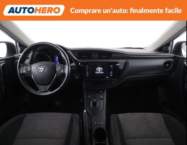 TOYOTA Auris 1.8 Hybrid Black Edition