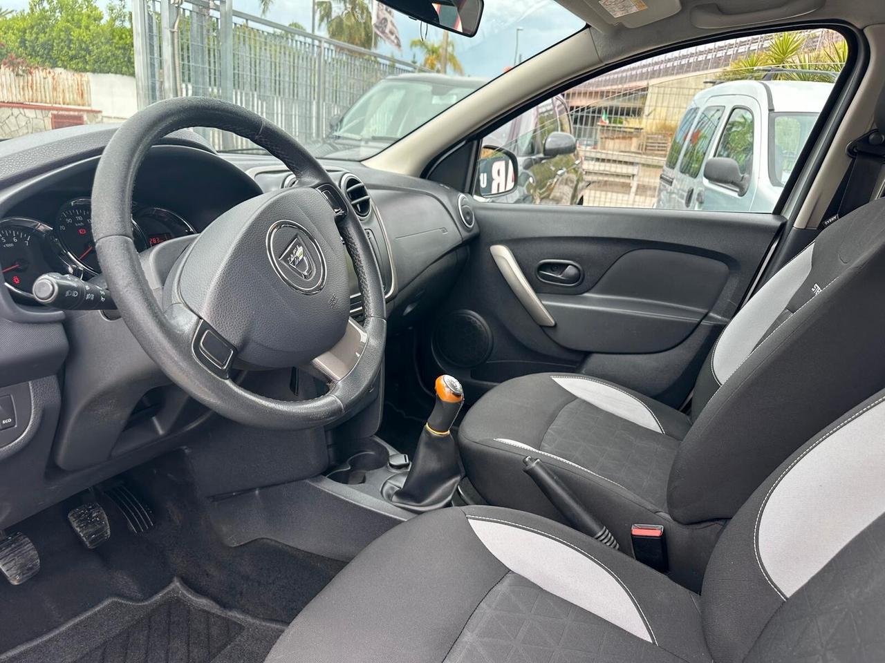 Dacia Sandero Stepway 1.5 dCi 8V 90CV Prestige-08/2013