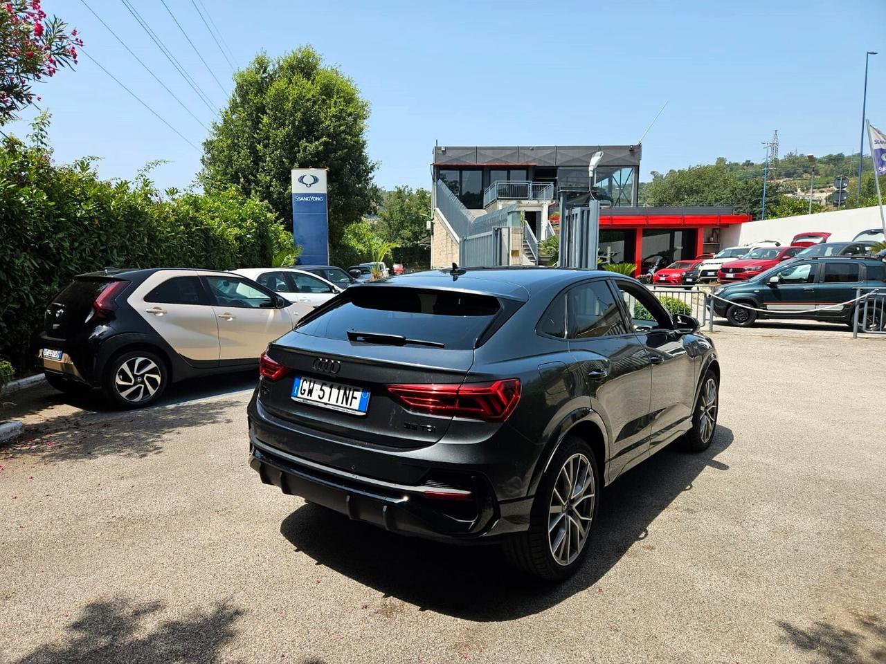 Audi Q3 SPB 35 TDI S tronic line Black Identity