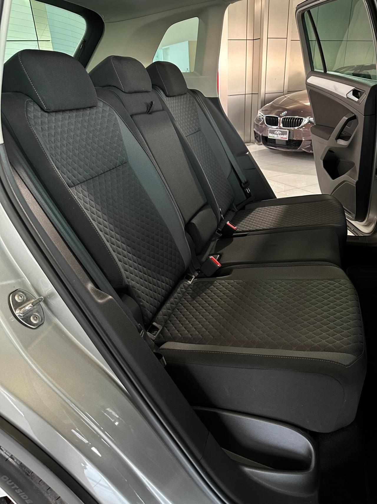 Volkswagen Tiguan 2.0 150cv 4Motion DSG CarPlay RADAR Finanziabile