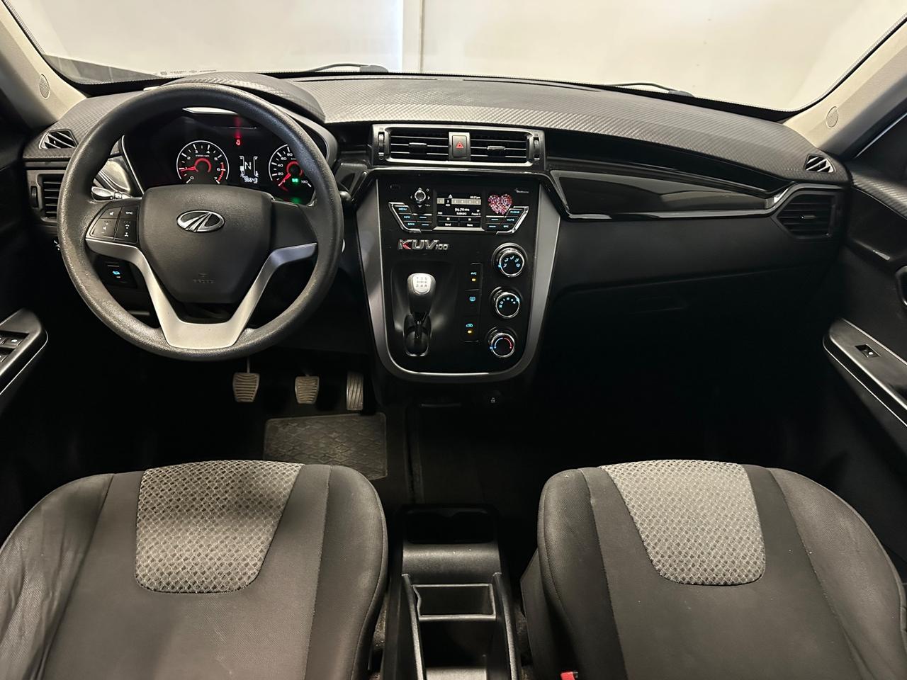 MAHINDRA KUV 100 1.2 BENZINA 83CV PRONTA CONSEGNA UNIPRO