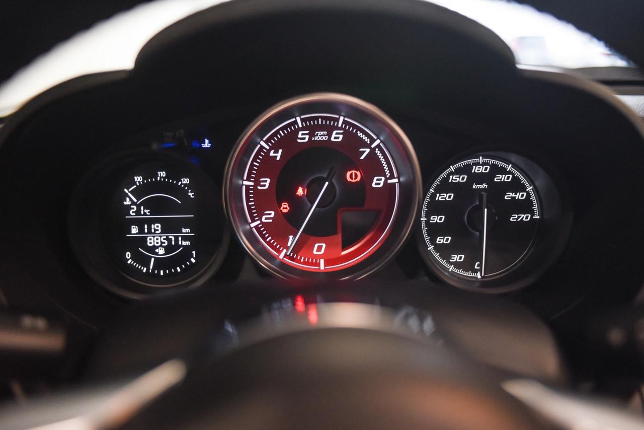 Abarth 124 Spider 1.4 Turbo MultiAir AT 170 CV