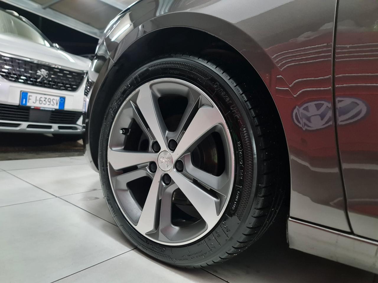 Peugeot 308 1.6 e-HDi 115 CV Stop&Start Allure