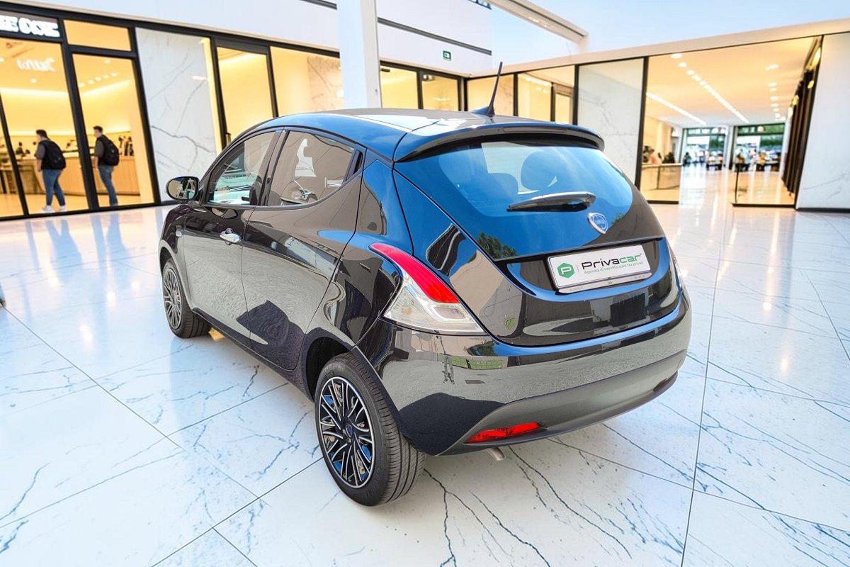 LANCIA Ypsilon 1.0 FireFly 5 porte S&S Hybrid Oro