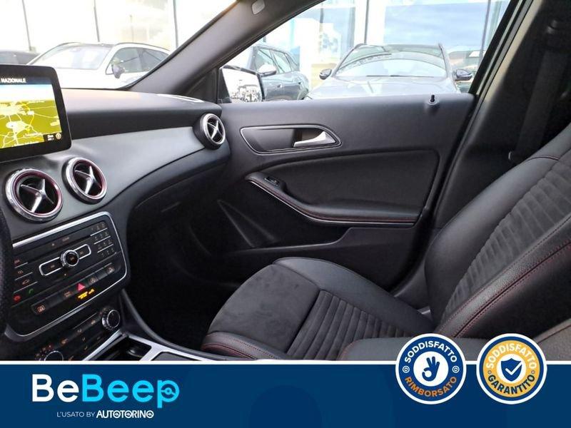 Mercedes-Benz GLA 200 D (CDI) PREMIUM 4MATIC AUTO