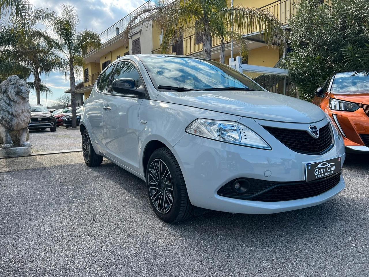 Lancia Ypsilon 1.2 69 CV 5 porte GPL Ecochic Gold