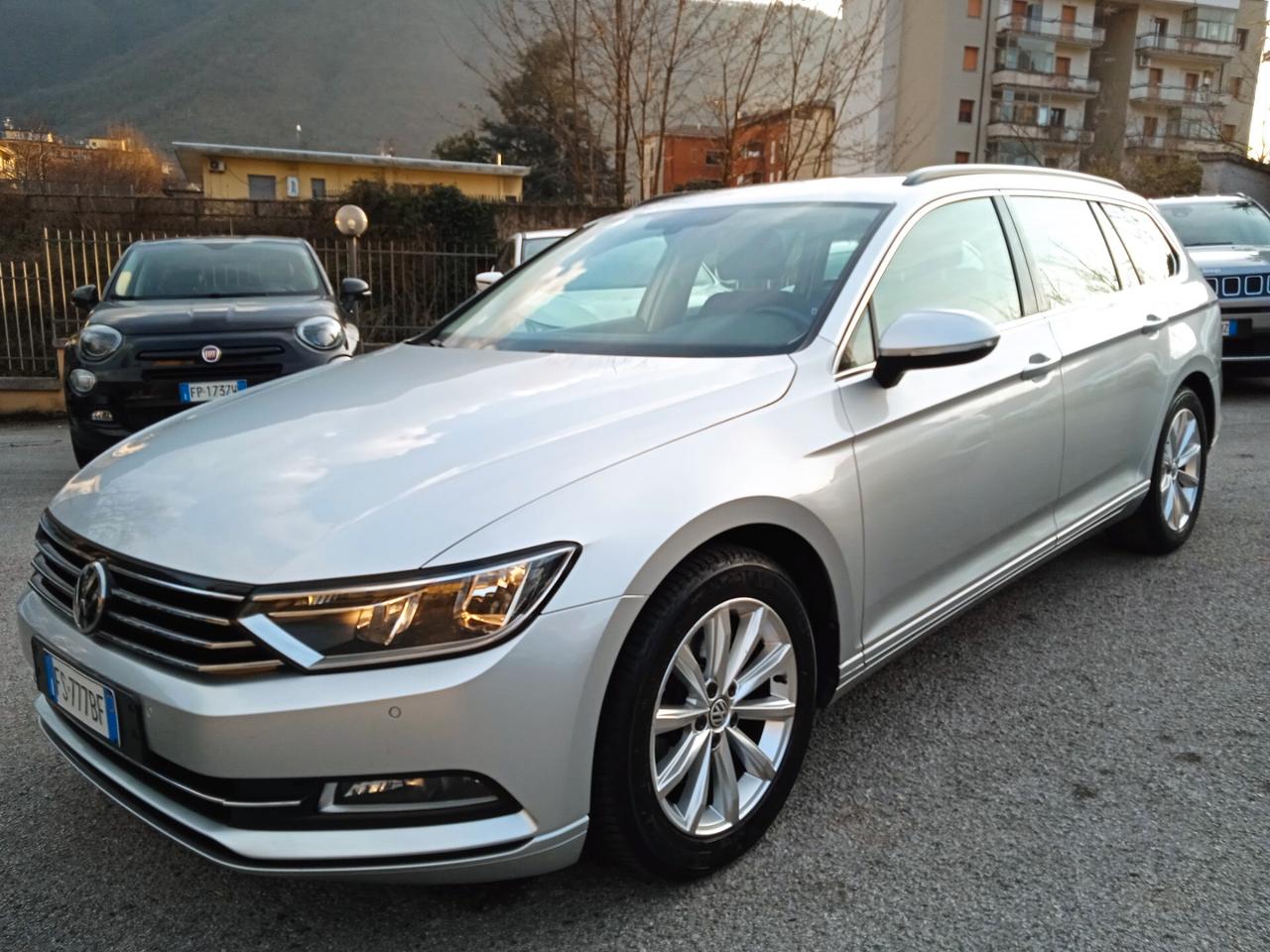 Volkswagen Passat Variant 1.6 TDI SCR DSG Business BMT