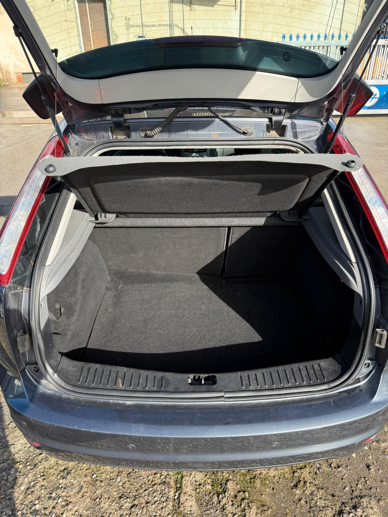 Ford Focus 1.6 TDCi (110CV) 5p. Tit. DPF