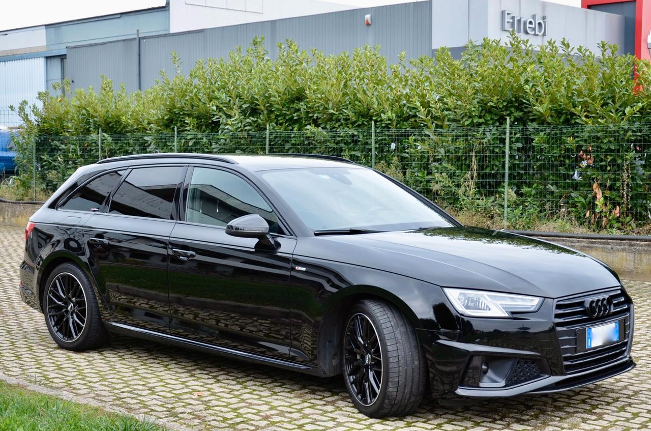 Audi A4 Avant 2.0 TDI S line INT-EXT 190 CV S-Tronic, SERVICE AUDI, TOTAL BLACK, EURO 6D, NAVI, PERMUTE