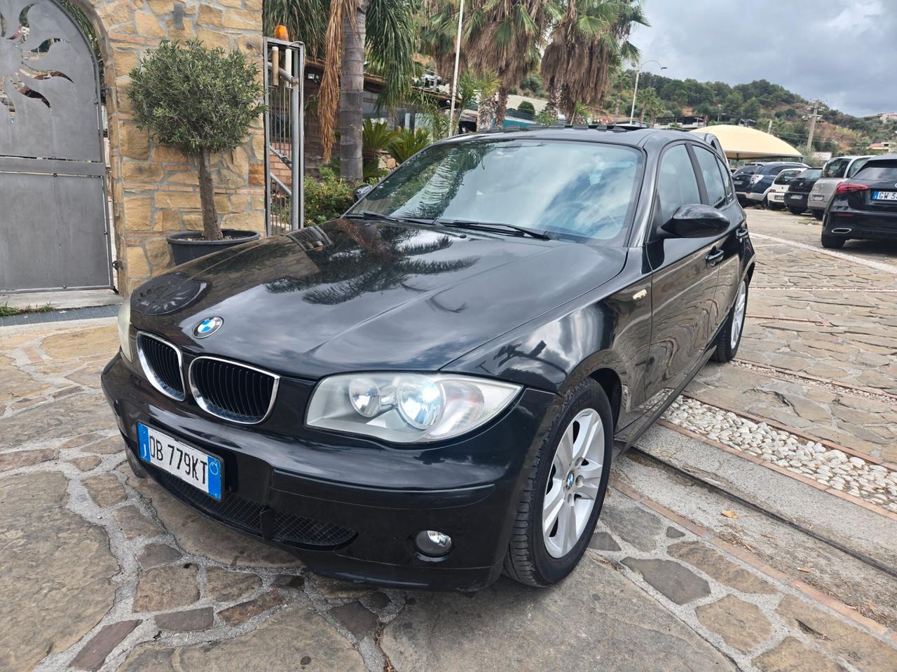 Bmw 118 118d cat 5 porte Futura