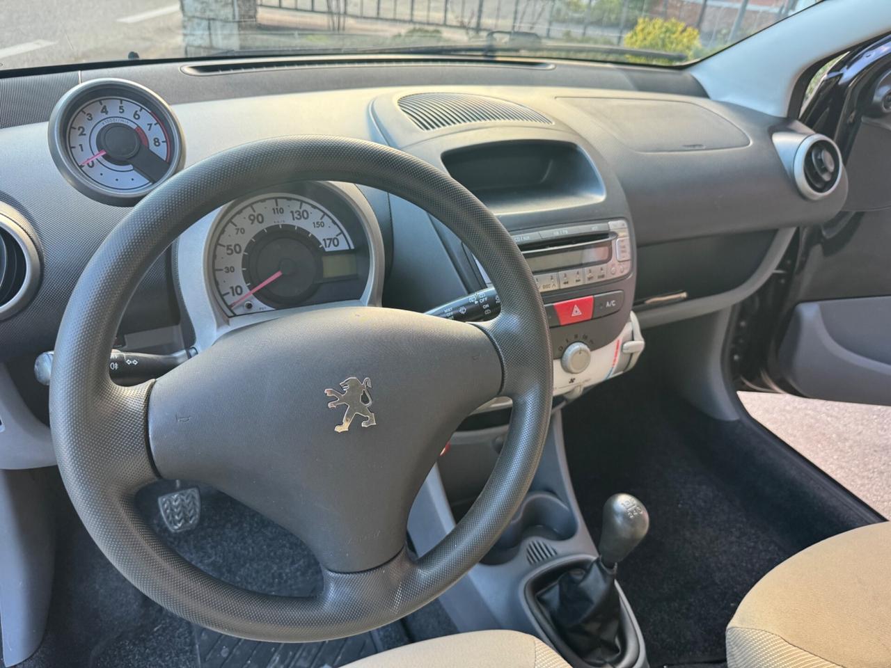 Peugeot 107 1.0 68CV 5p. Sweet Years