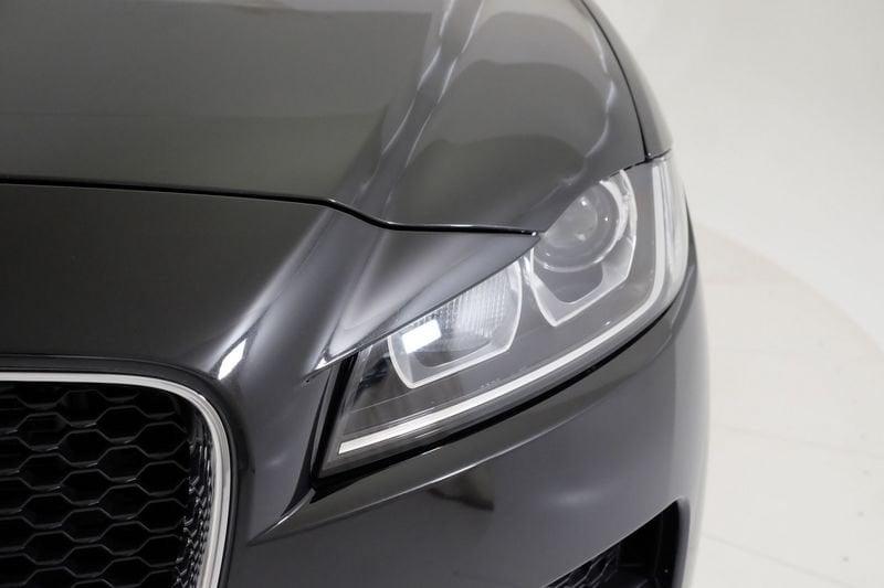 Jaguar F-Pace 2015 Diesel 2.0d i4 Pure awd 180cv my18