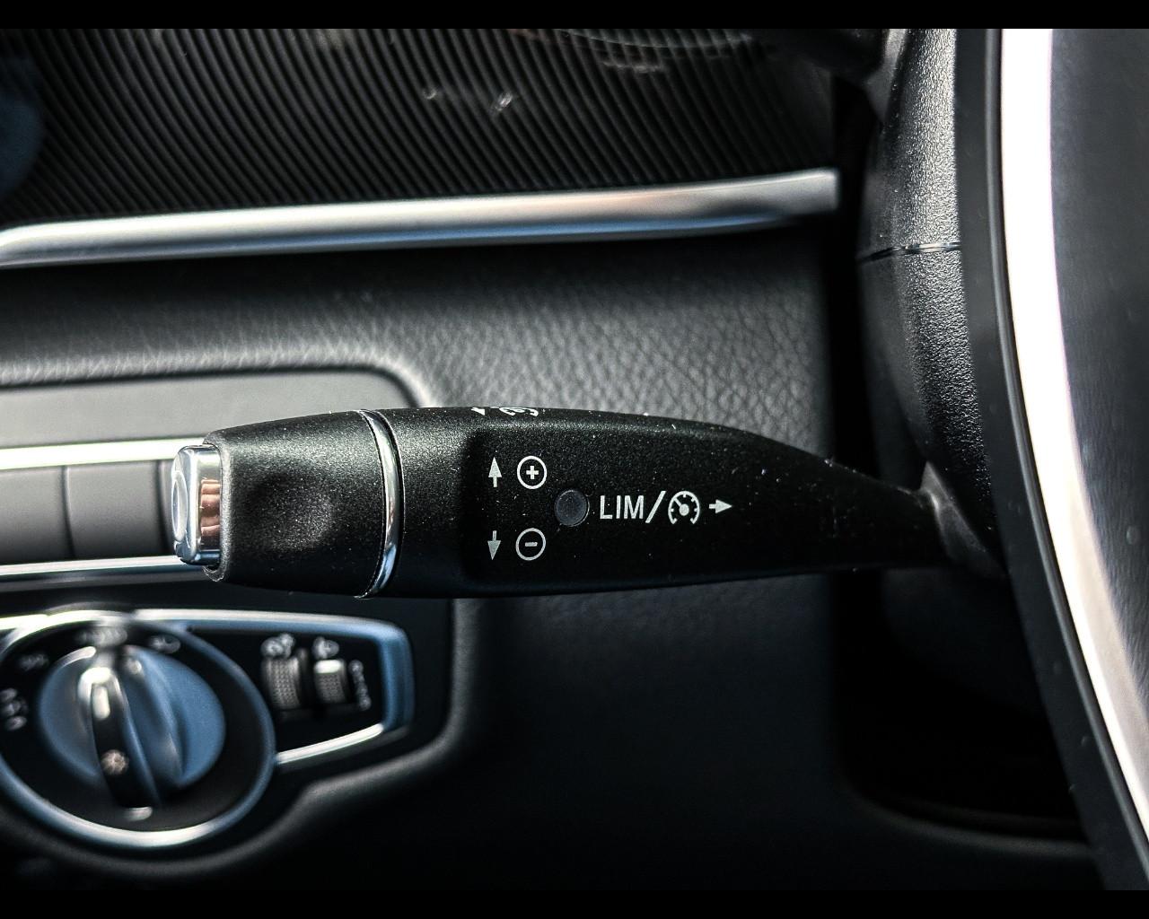 Mercedes-Benz Classe V (W447) - V 200 d Automatic 4Matic Executive Compact