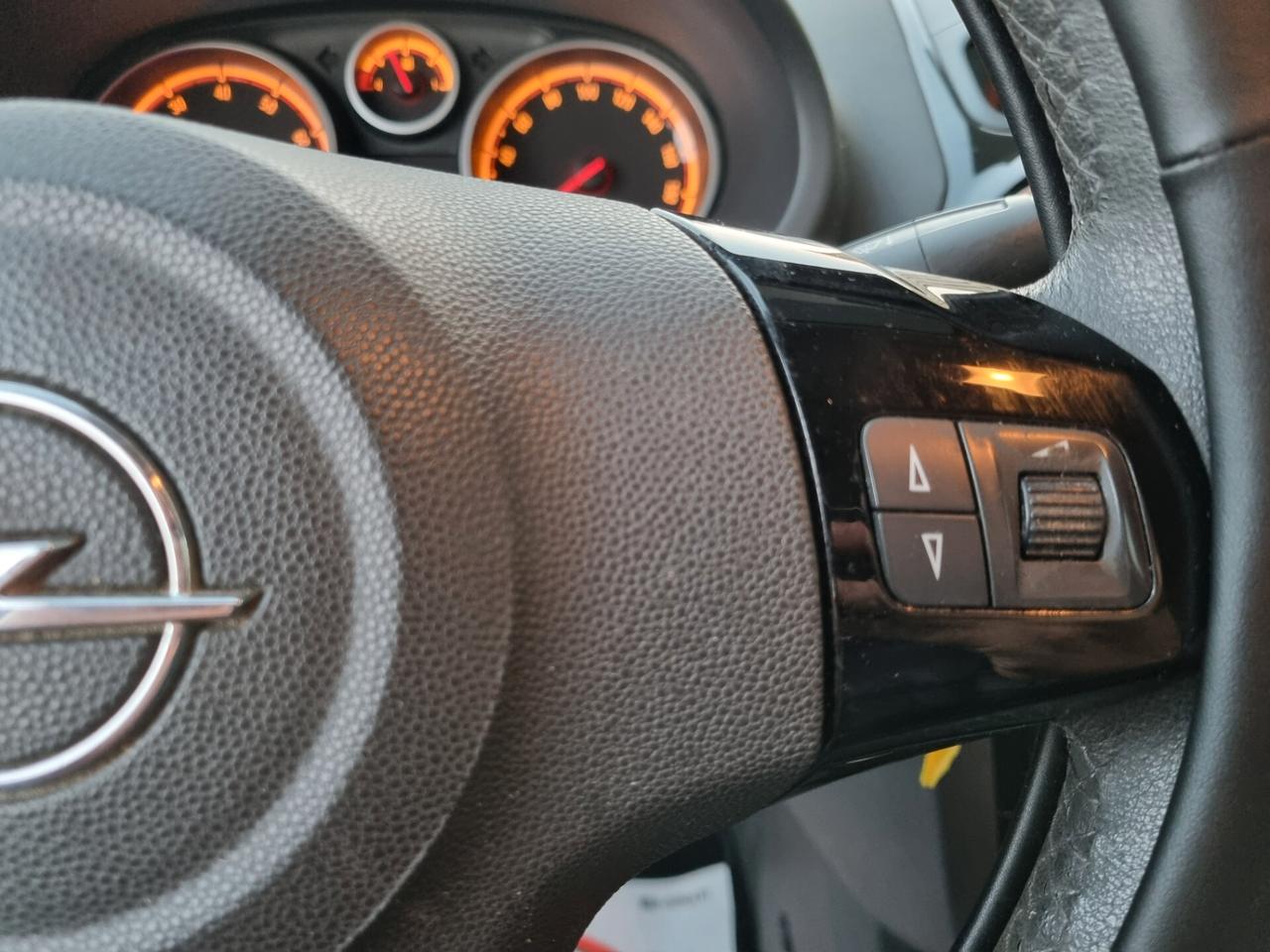 Opel Corsa 1.2 5 porte Enjoy