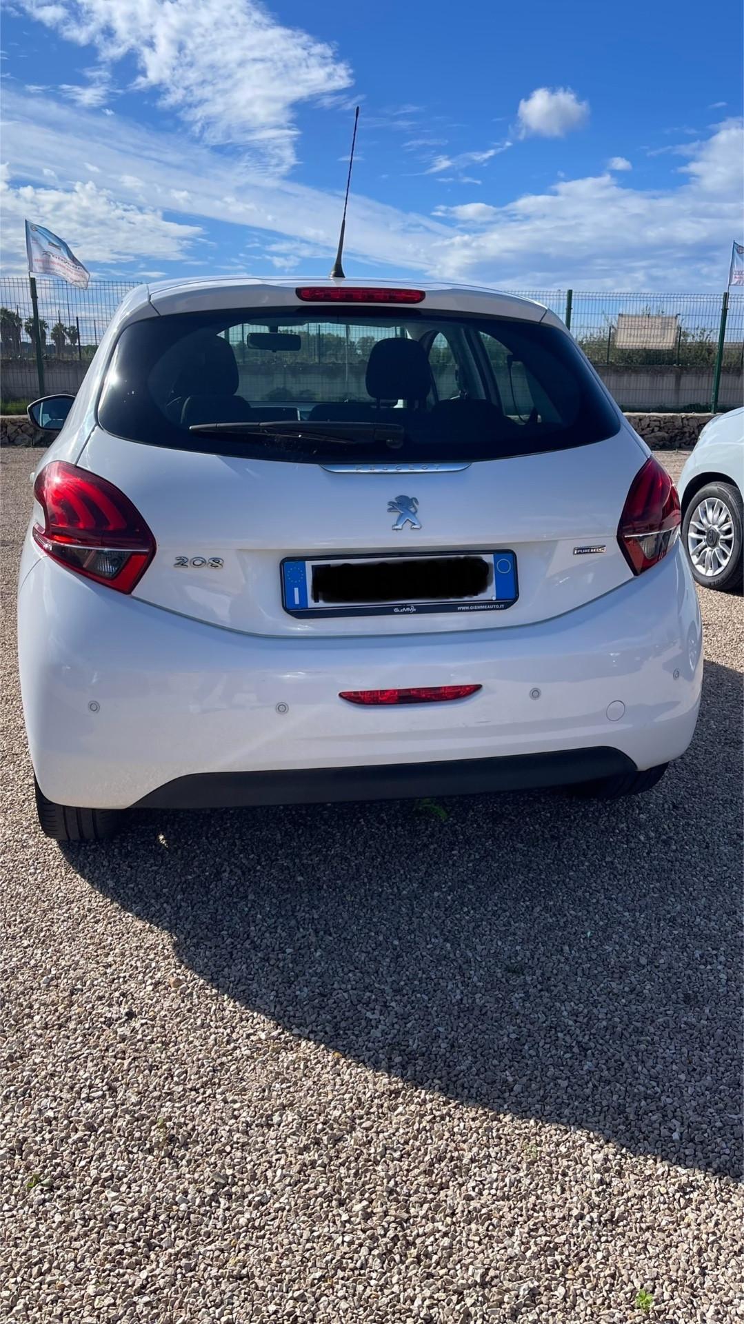 Peugeot 208 PureTech 82 5 porte Allure