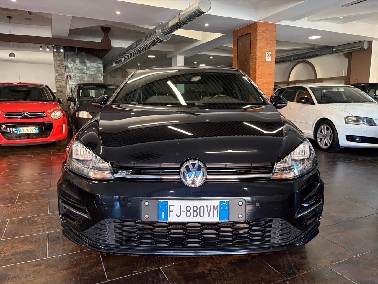 Volkswagen Golf 1.4 TSI 125 CV 5p. R-Line Highline BlueMotion Technology