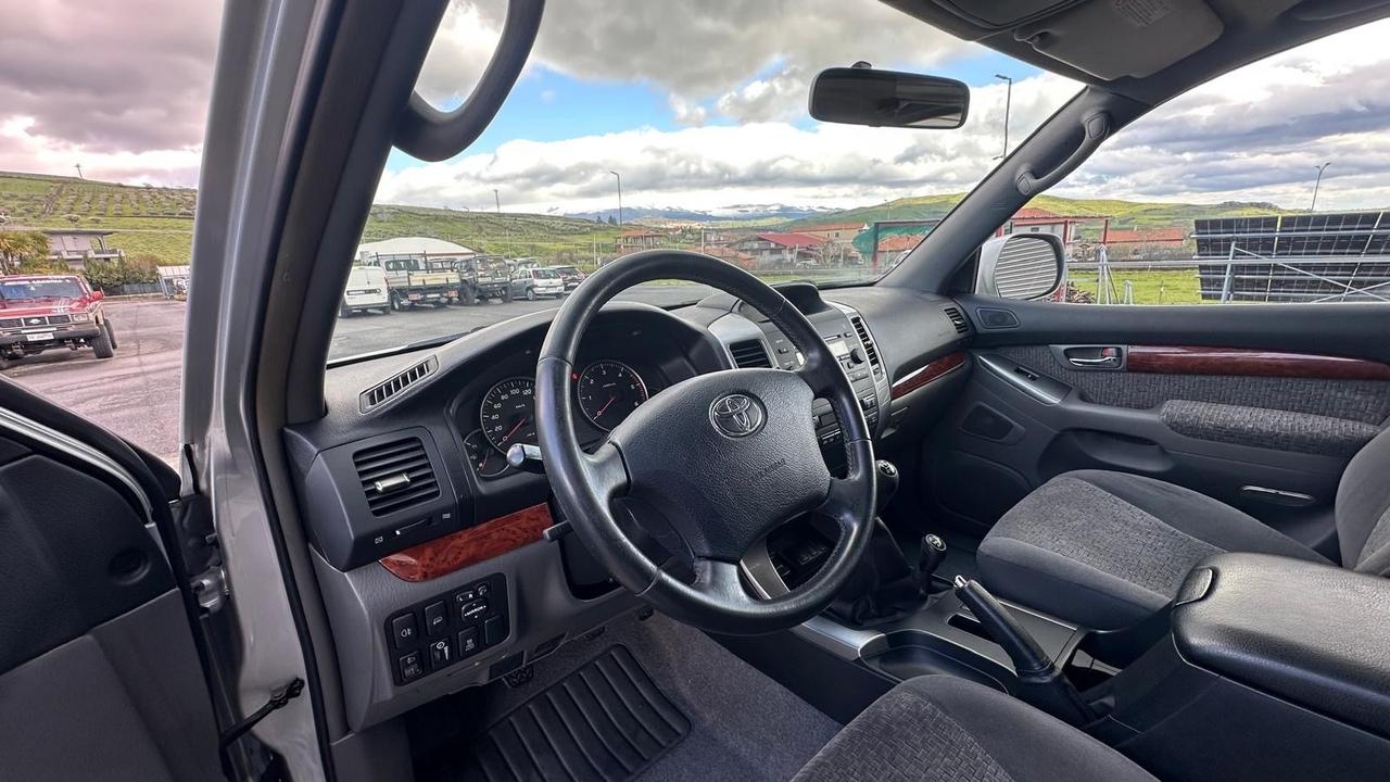 Toyota Land Cruiser 3.0 D-4D 16V cat 3 porte Sol