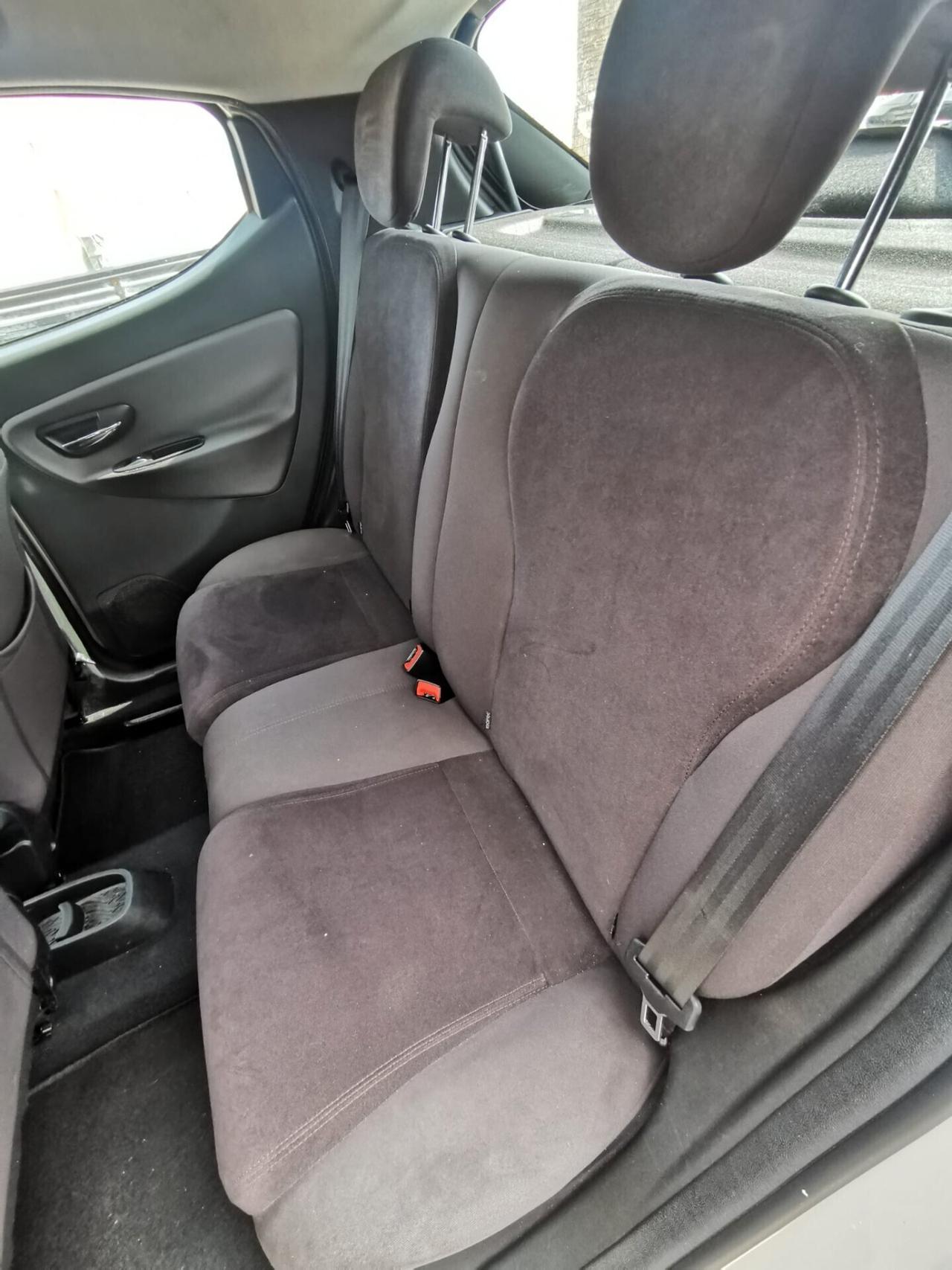 Lancia Ypsilon 1.3 MJT 75 CV Platinum 2011
