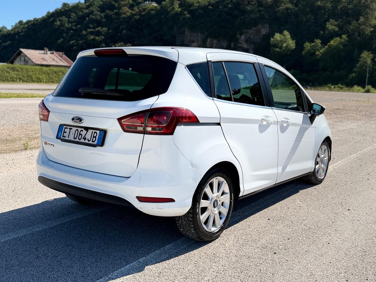 Ford B-Max 1.5 TDCi 75 CV Titanium ok neopatentati