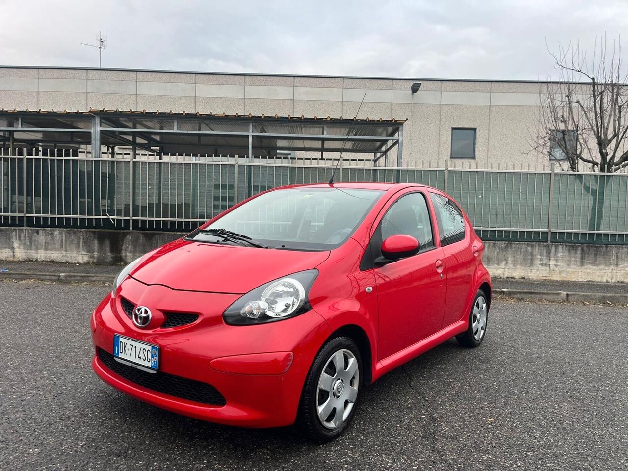 Toyota Aygo 1.0 BENZ SOLO 40.000 KM
