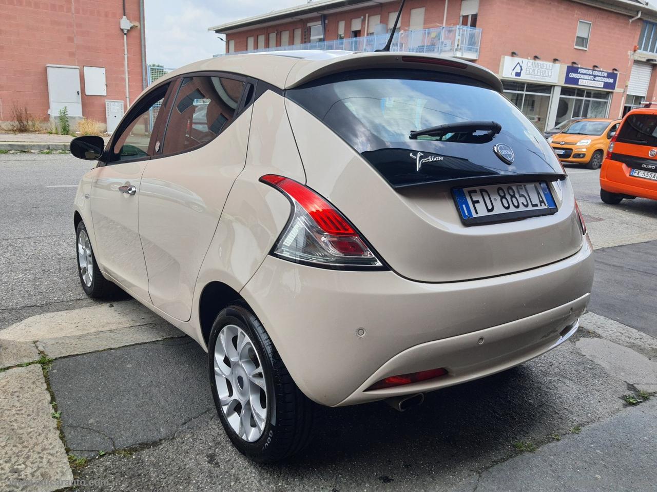 LANCIA Ypsilon 1.2 69 CV GPL Ecochic Opening edition