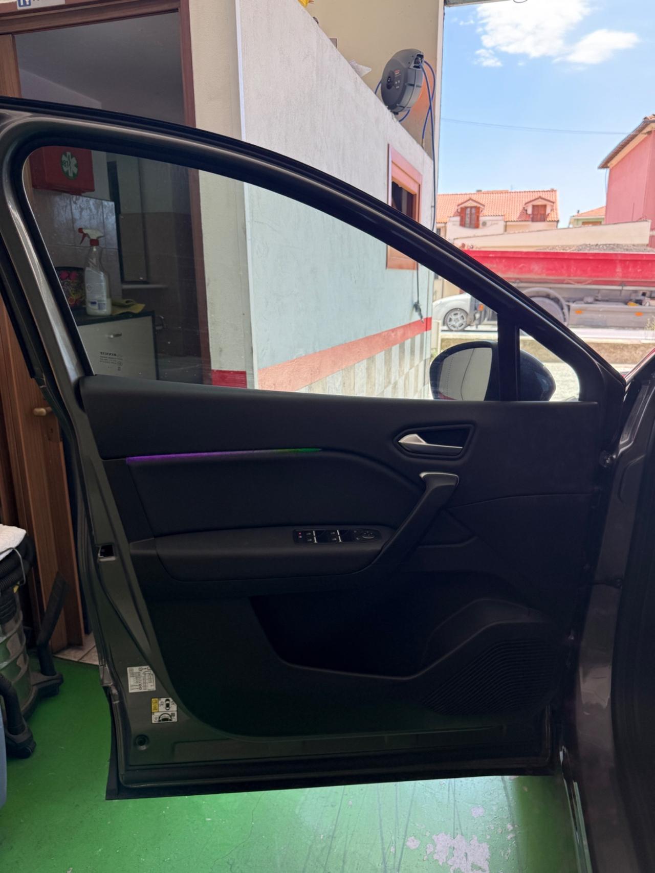 Renault Captur Mild Hybrid Intens