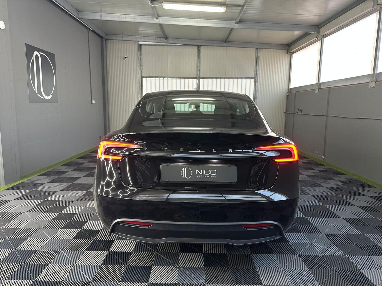 Tesla Model 3 NV35 RWD Premium