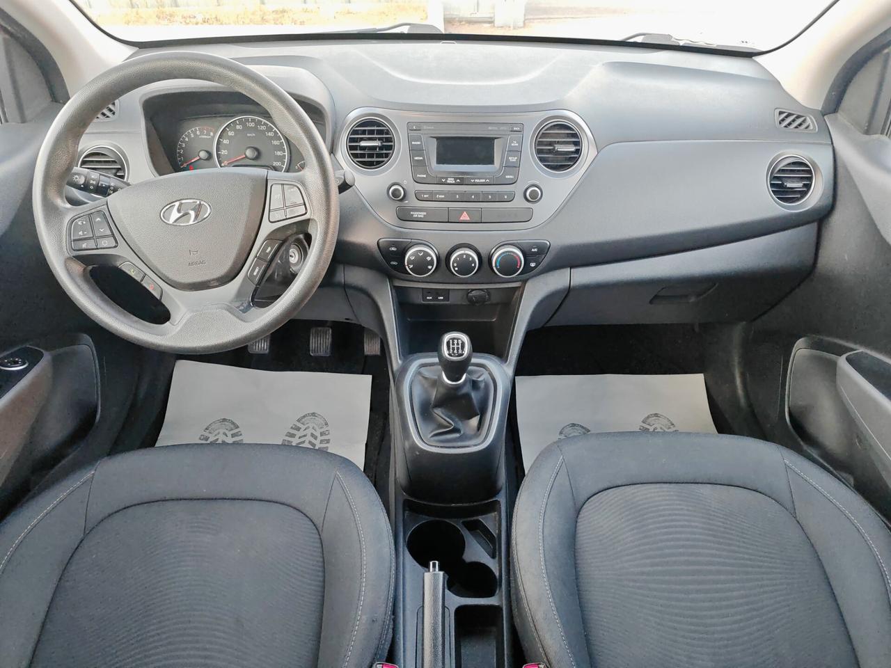 Hyundai i10 1.0 Benzina full optional 2019