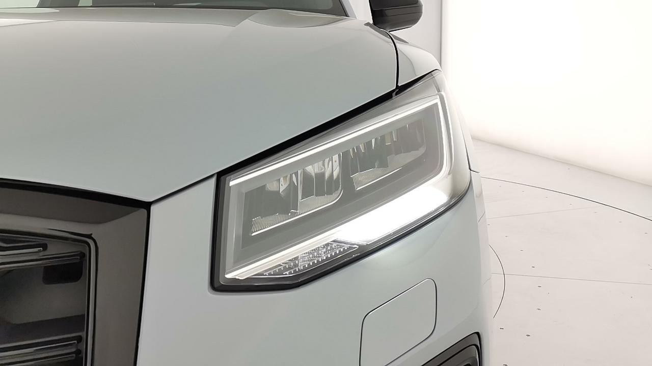 AUDI Q2 I 2021 - SQ2 2.0 tfsi quattro s-tronic