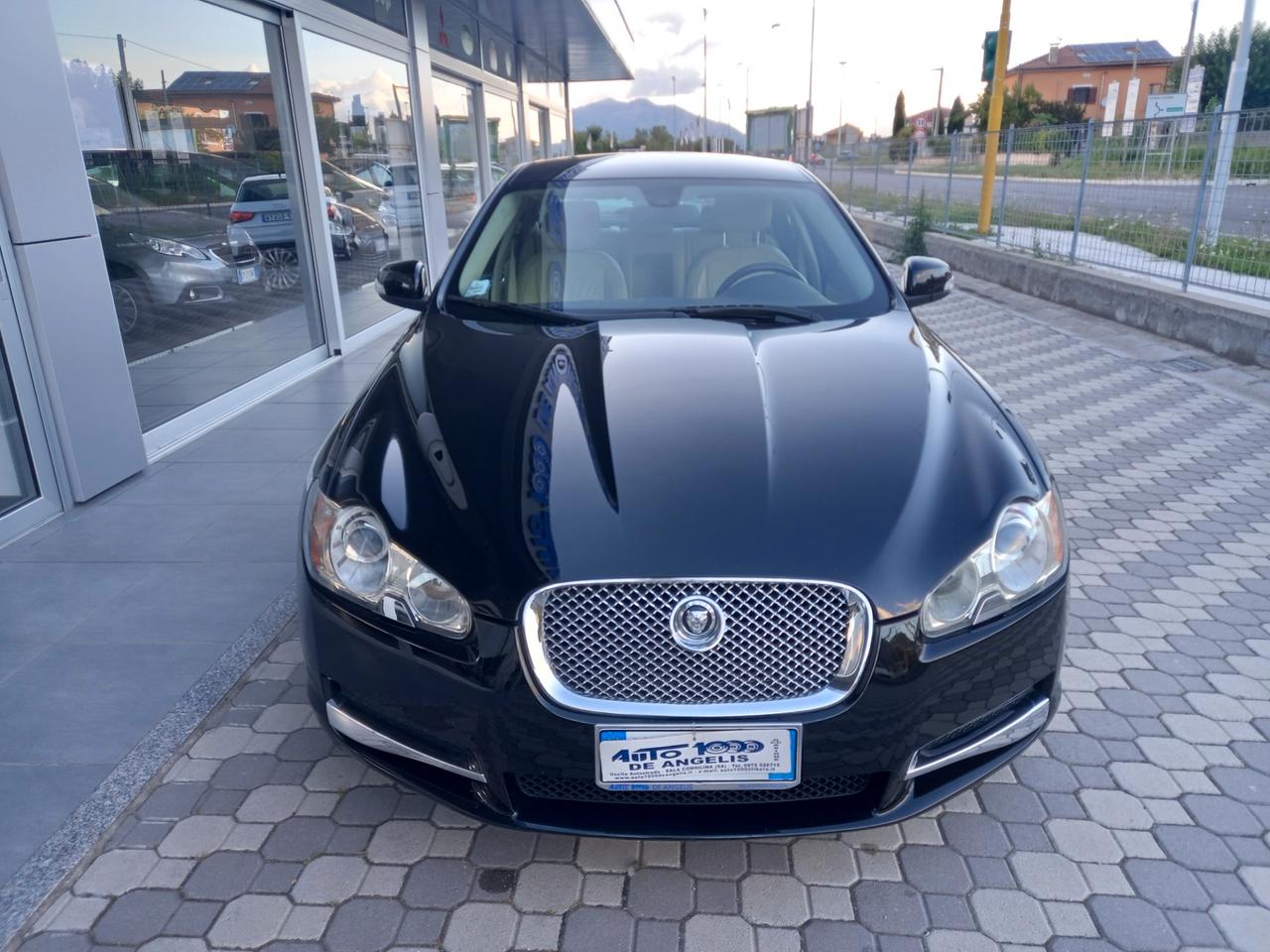 Jaguar XF 2.7D V6 207 CV PREMIUM LUXURY **UNIPROPRIETARIO**