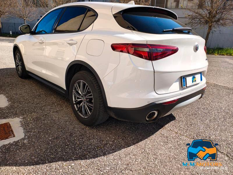 Alfa Romeo Stelvio 2.2 t Business rwd 160cv auto my19