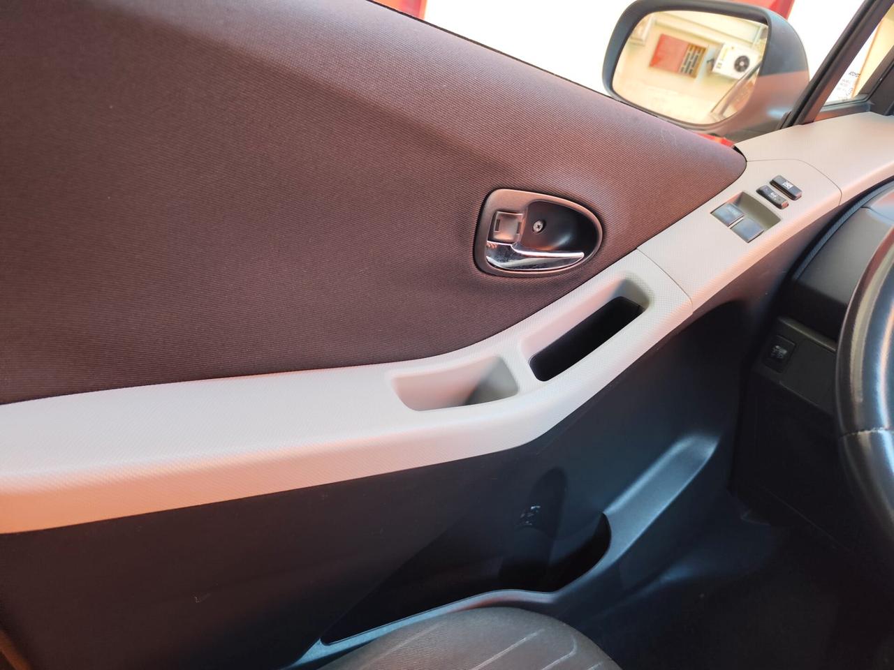 Toyota Yaris 1.0 Benzina 69 cv