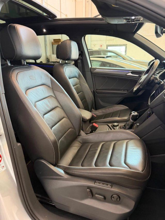 VOLKSWAGEN Tiguan 2.0 TDI DSG 4MOTION R-Line //TETTO//PELLE/LED