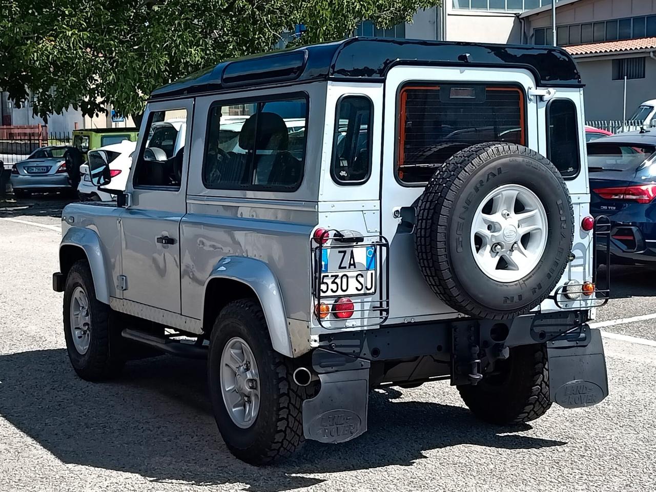 Land Rover Defender 90 2.4 TD4 Station Wagon SE