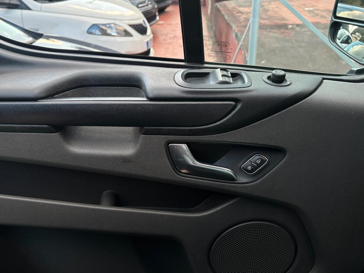 Ford Transit Custom 320 2.0 130 cv Automatico 9 Posti