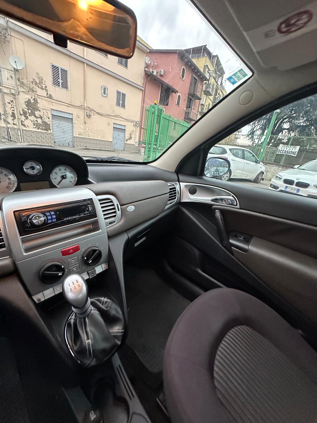 Lancia Ypsilon 1.4 Oro Ecochic GPL