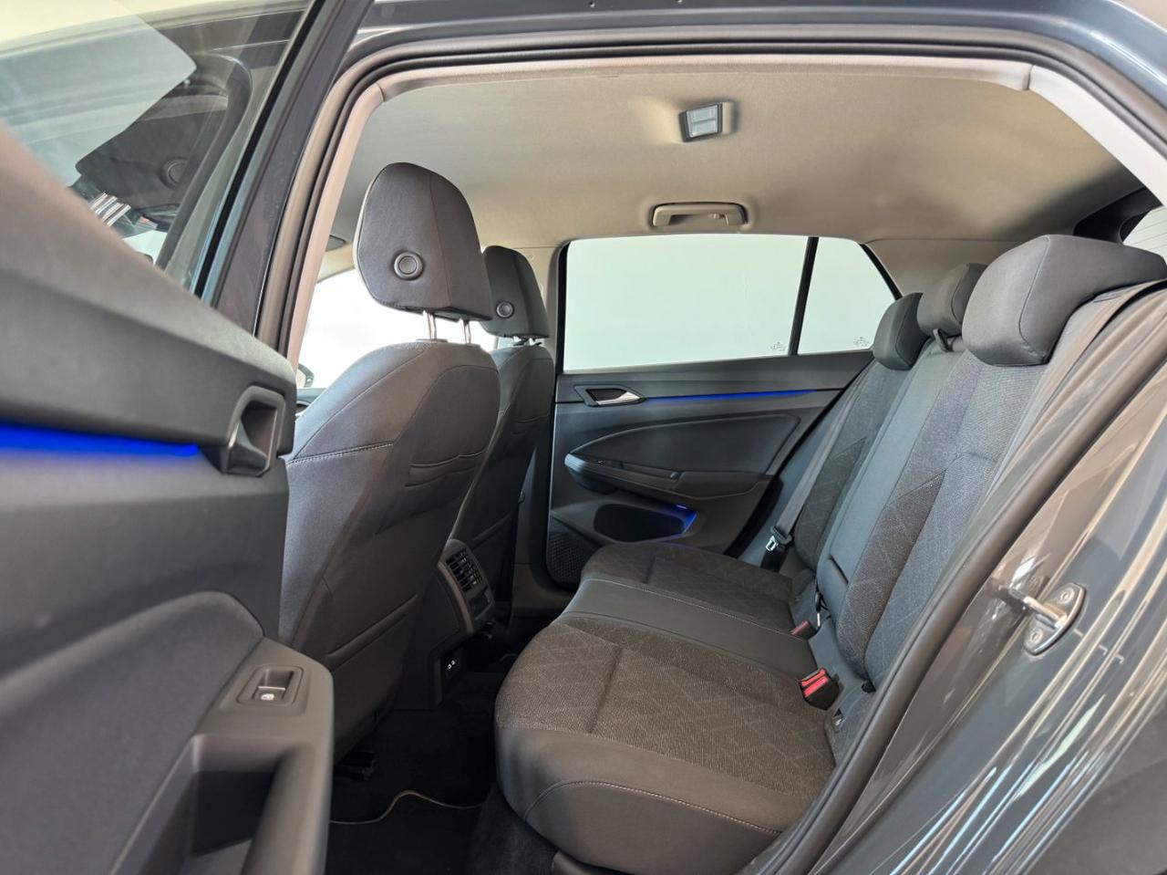 Volkswagen Golf 1.0 etsi evo 110cv dsg Uniprop Full Opt