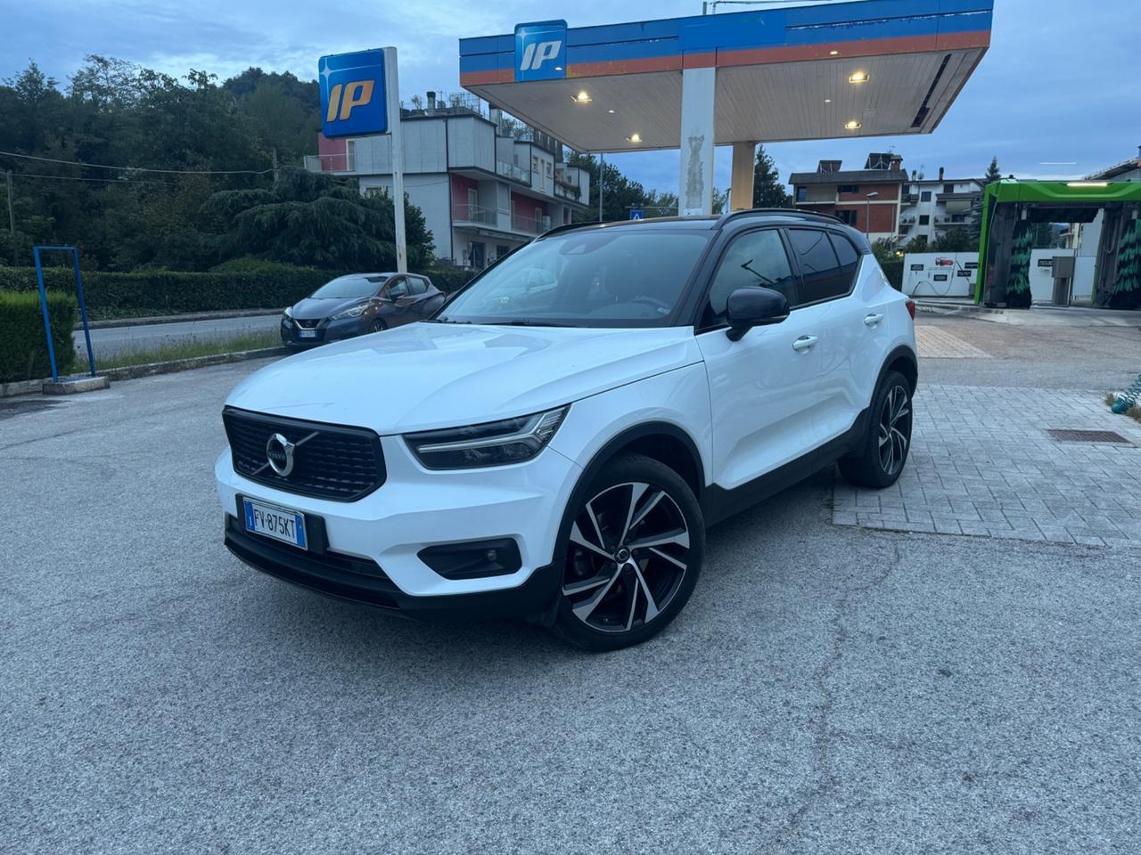 Volvo XC40 D3 AWD R-design