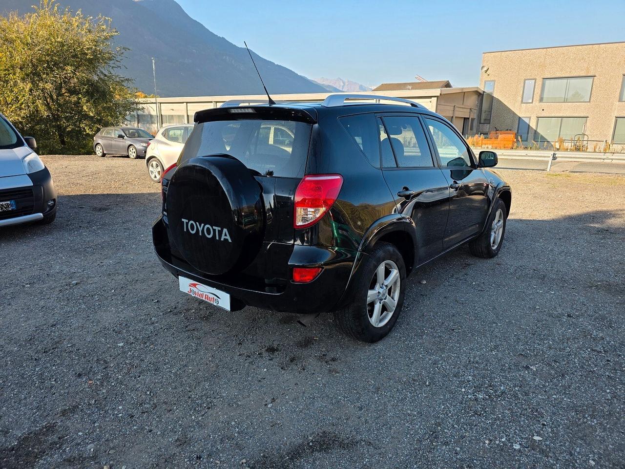 Toyota RAV 4 2.2 D-4D 177 CV Luxury