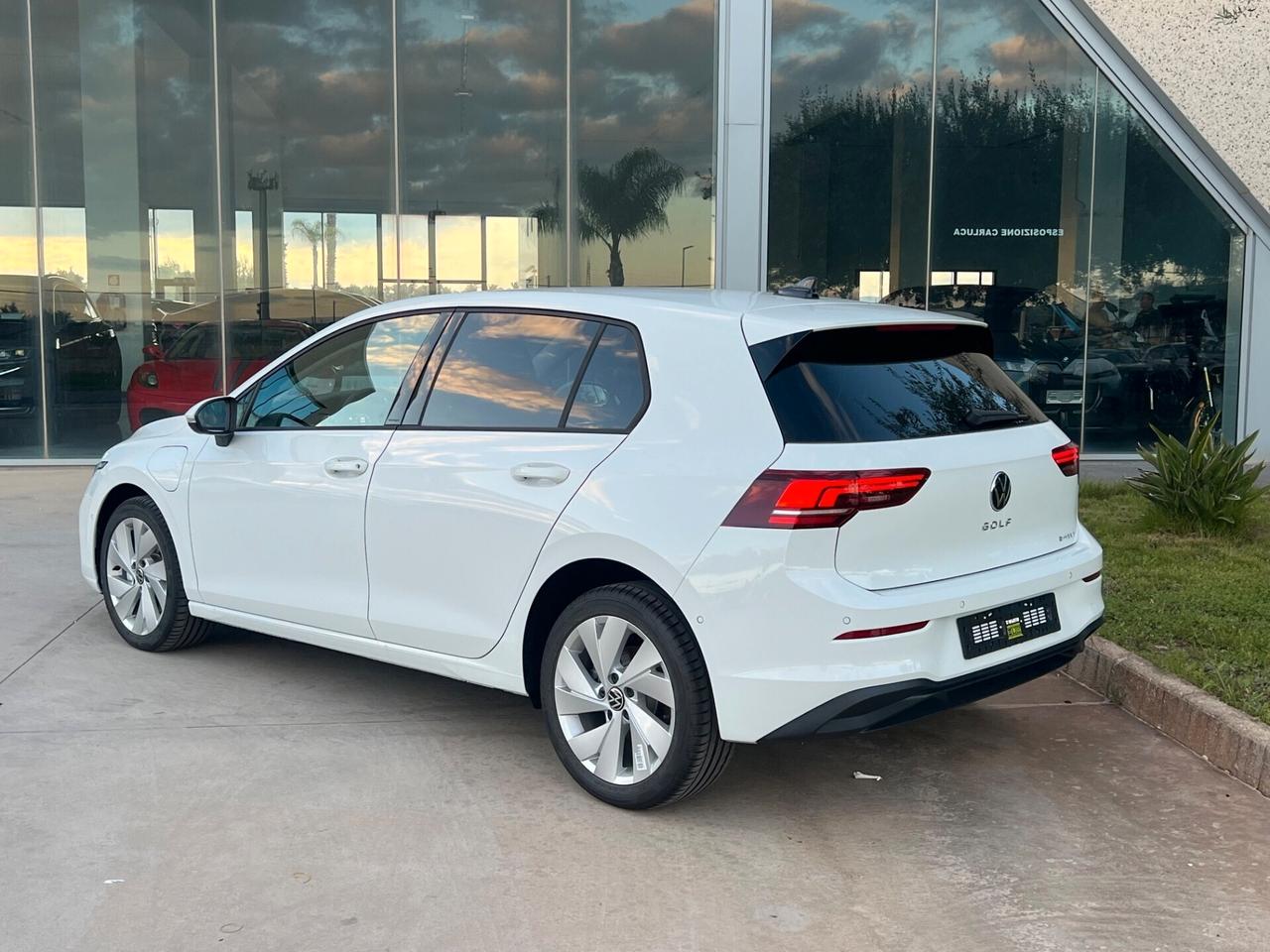 Volkswagen Golf 1.5 tsi ehybrid possbilità noleggio no scoring