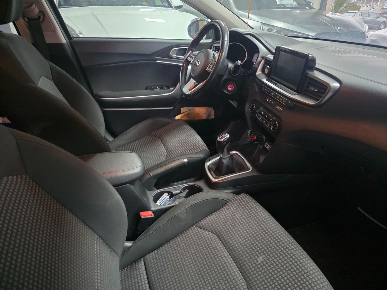 Kia Ceed Business 1.4 MPI #8758