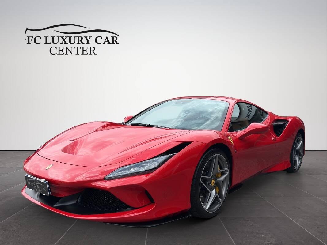 Ferrari F8 3.9 SOLLEVATORE FULL CARBON ITALIANA !