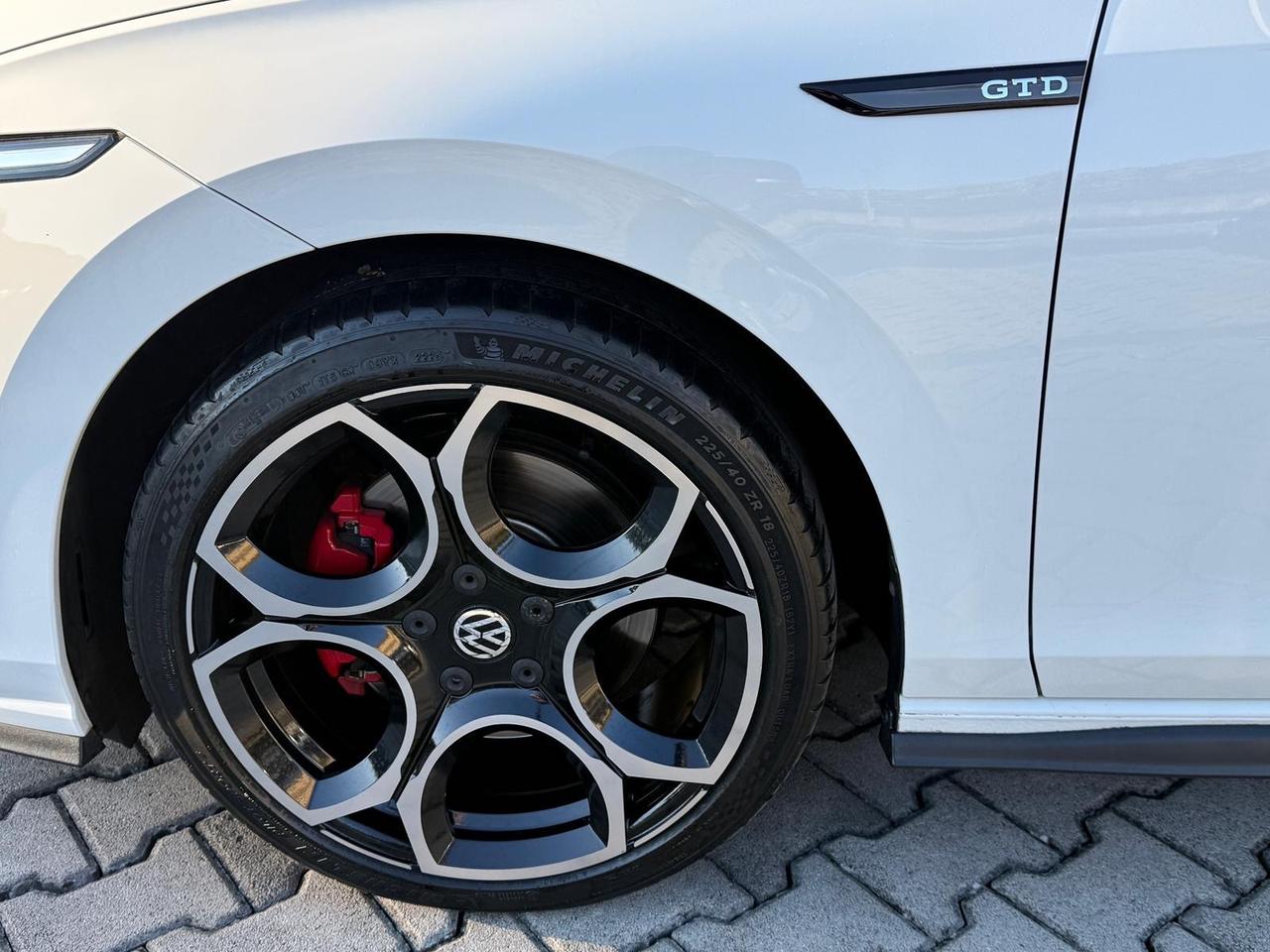 VOLKSWAGEN 8 GTD 200cv UNICOPROPRIETARIO 2022