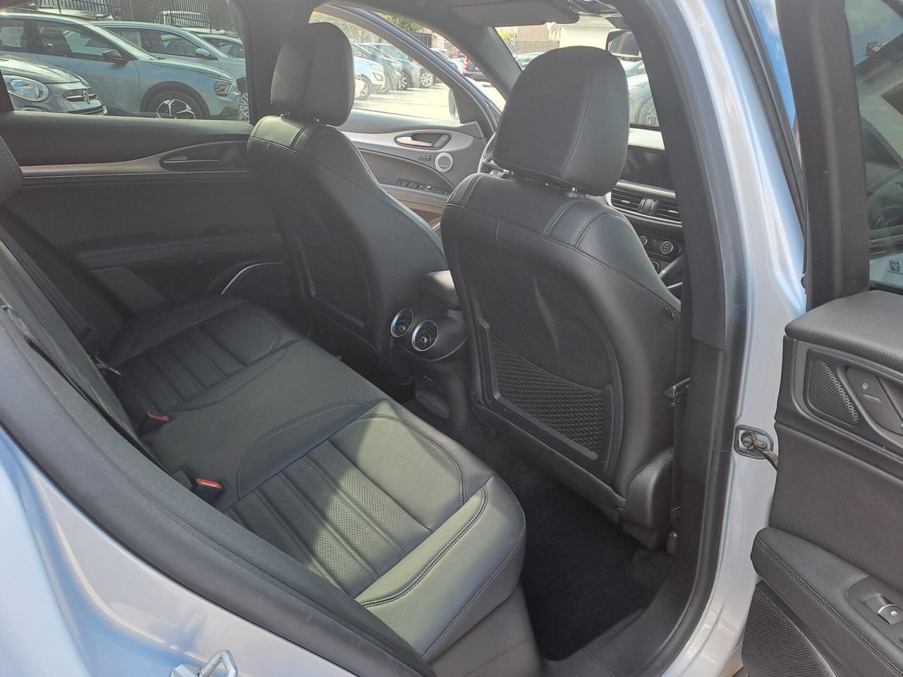 Alfa Romeo Stelvio 2.2 Turbodiesel 190 CV AT8 RWD Business